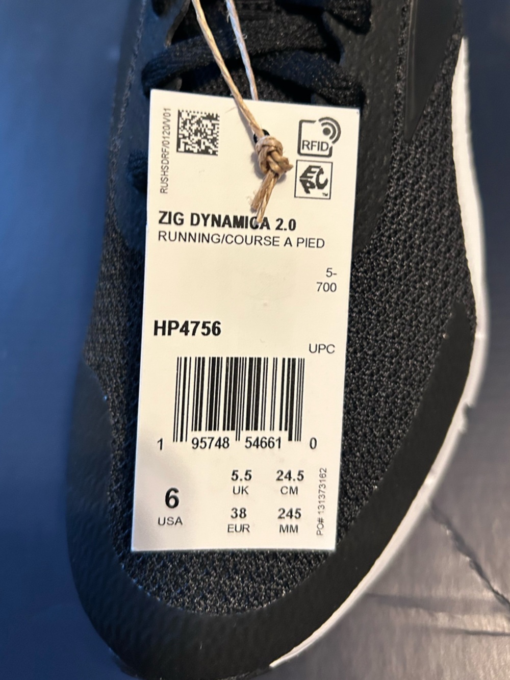 NWT Reebok Kids Black and White Zig Dynamica 2.0 Sneakers. Never worn. - Picture 2 of 11